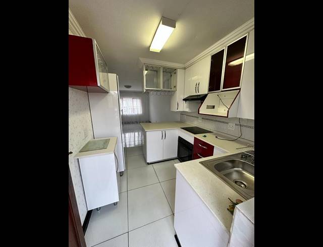 2 BEDROOM PROPERTY TO RENT IN HOMELAKE